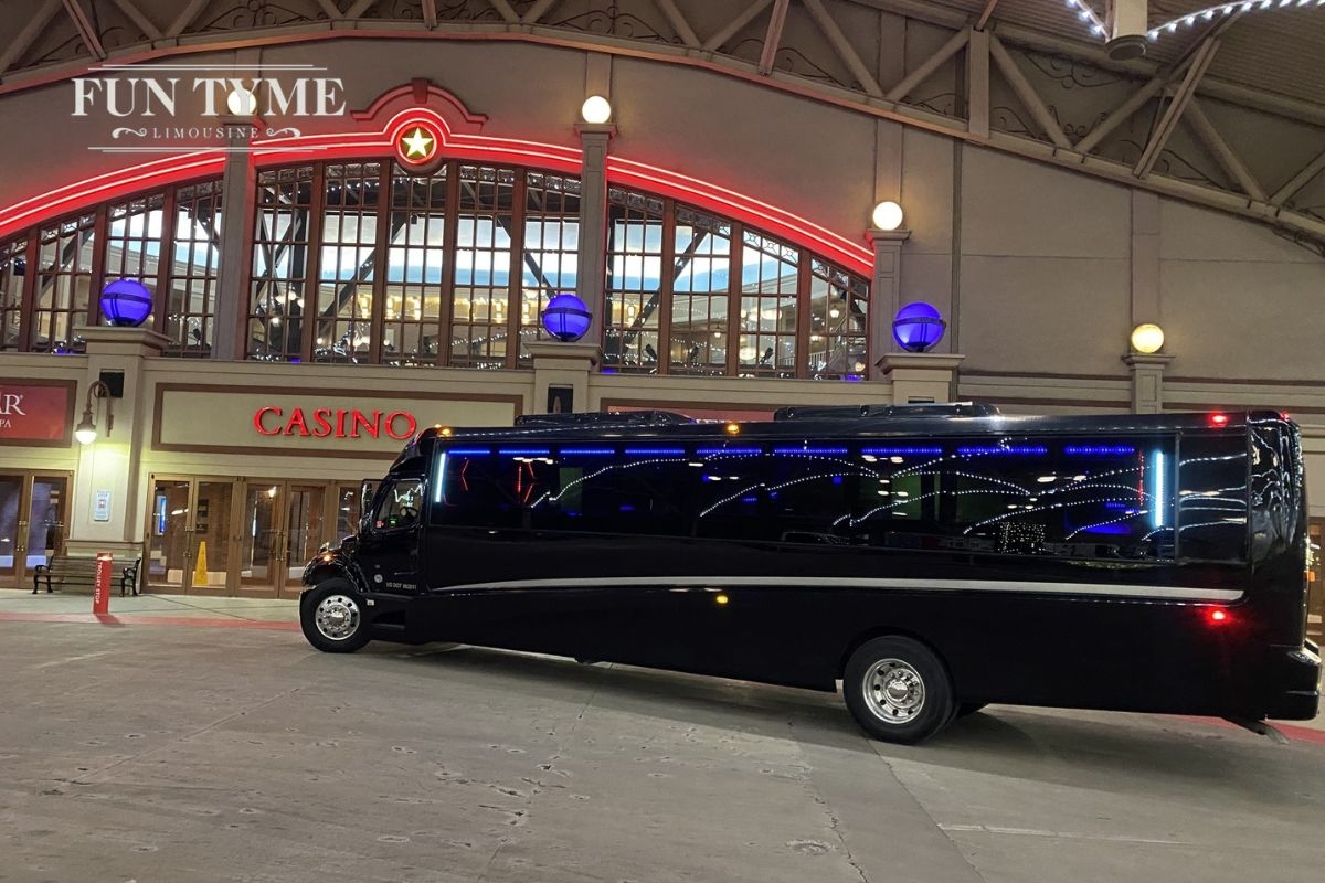 Fun Tyme Limousine - Limousine Service in St. Louis, MO