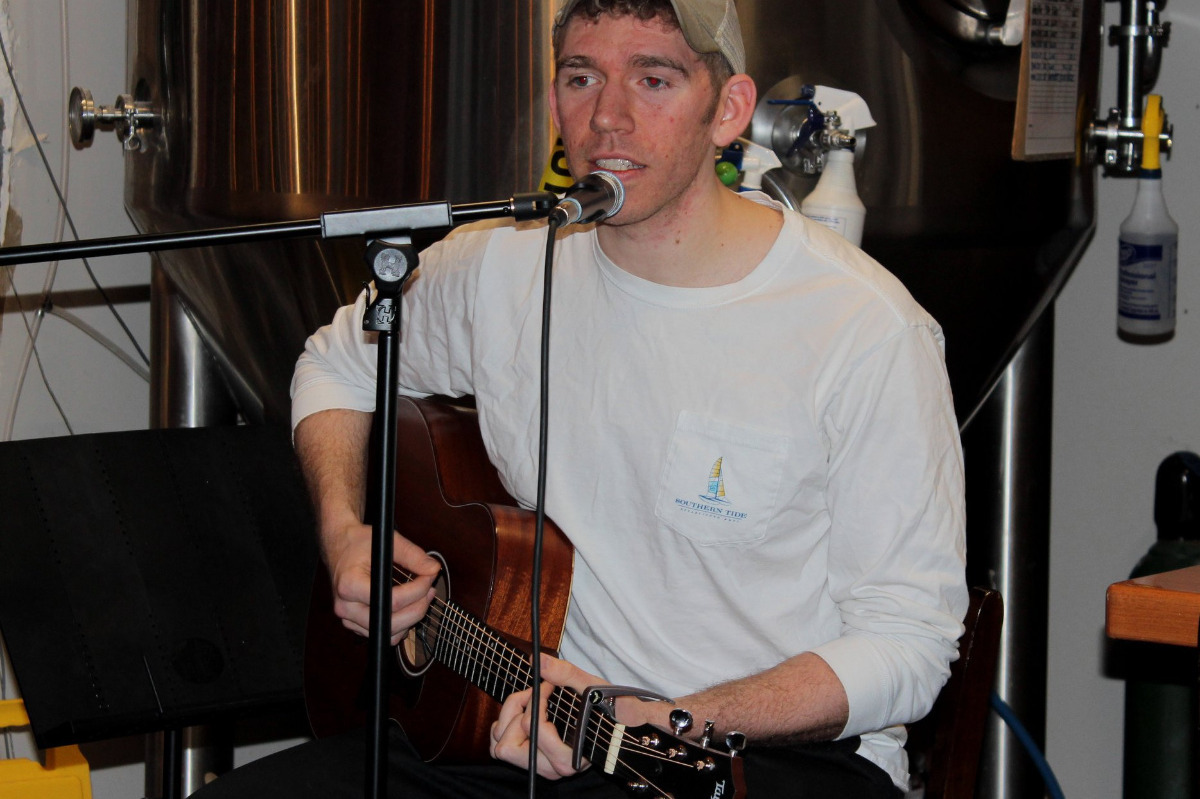 Colin's guitar Fundly