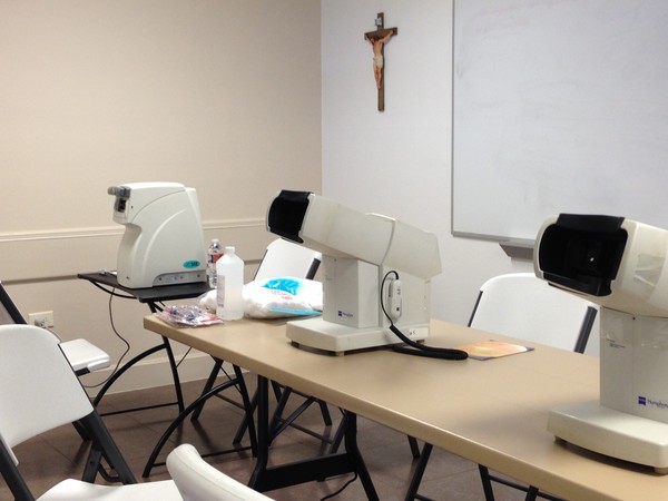 Our glaucoma screening stations. Tonometer and visual field analyzers. Our glaucoma screening stations. Tonometer and visual field analyzers.