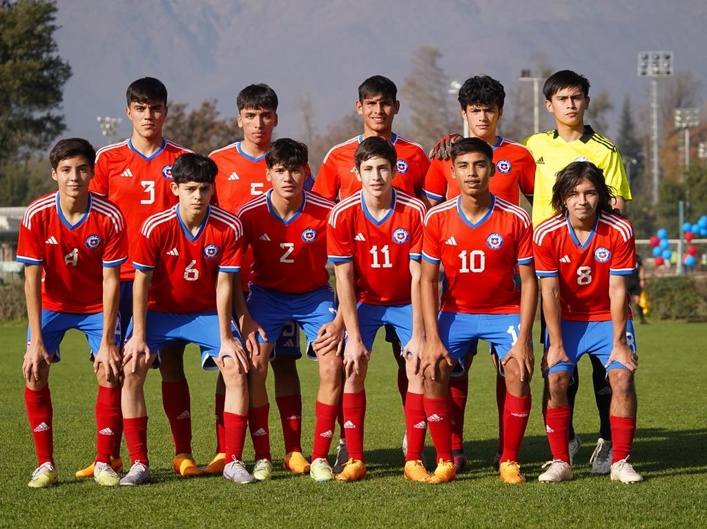 La Roja Sub 15 doblegó a la Unión Española en reñido amistoso de entrenamiento