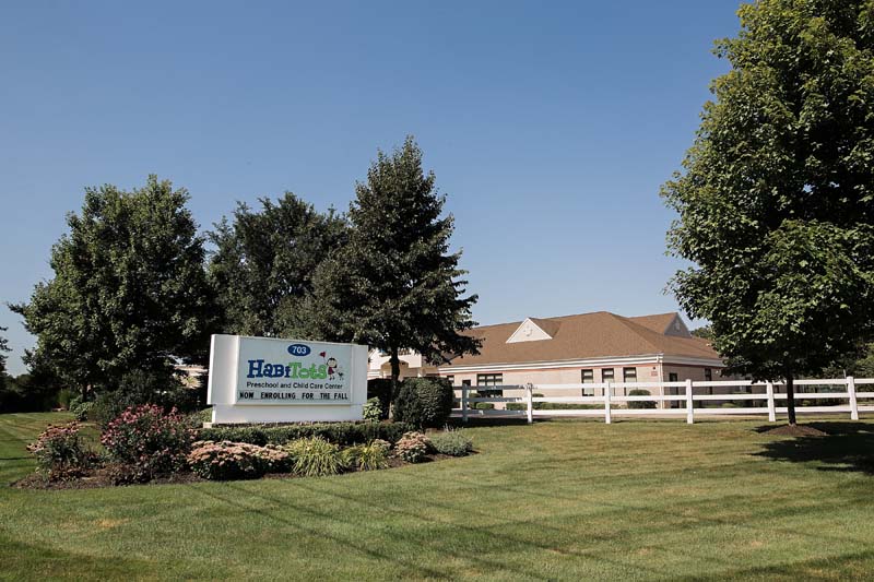 Habitots Preschool And Child Care Center Logo