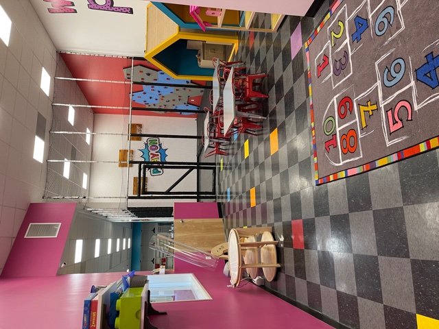 Wanna Play Playcare - Bouquet Canyon Logo