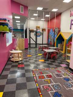 Wanna Play Playcare - Bouquet Canyon's Photo