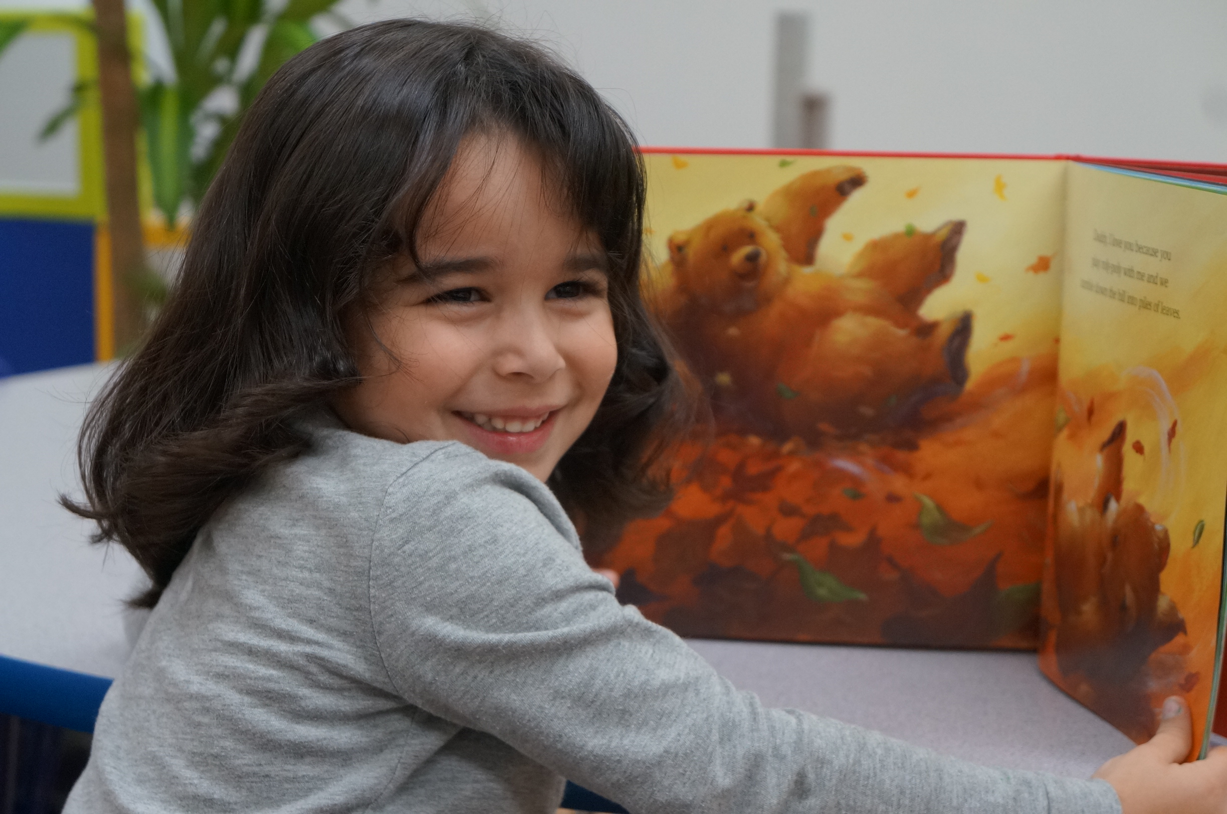 Li'l Village Child Learning Center Logo