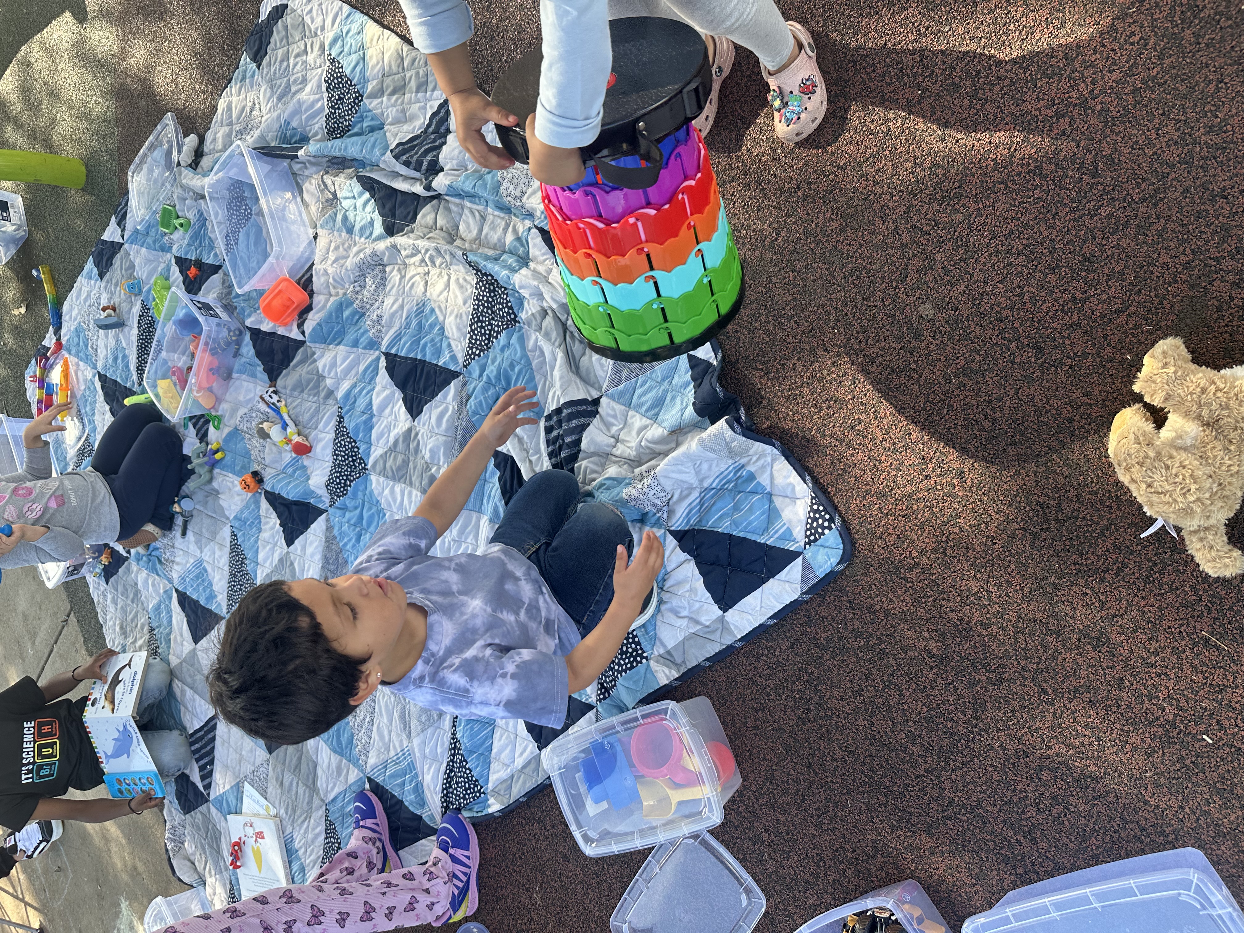 Shalom Preschool Logo