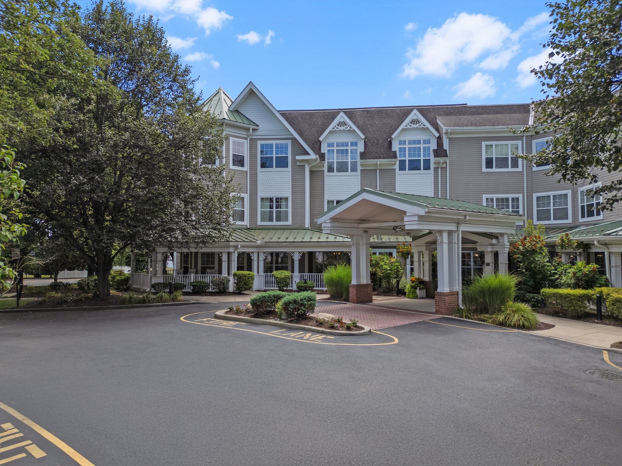 Photo gallery image - 0