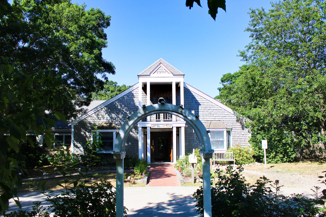 The Laurel School Logo