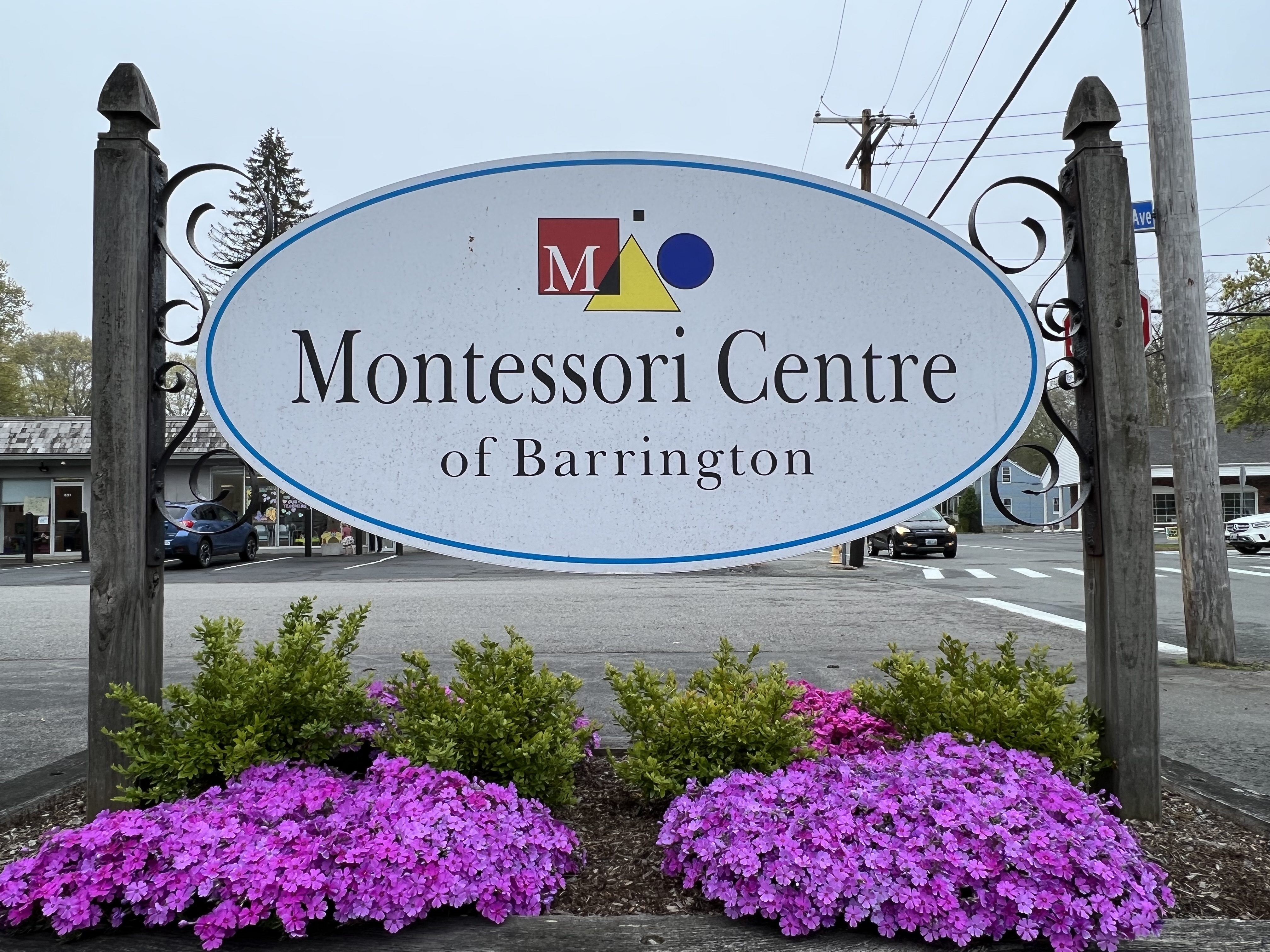 Montessori Centre Of Barrington Logo