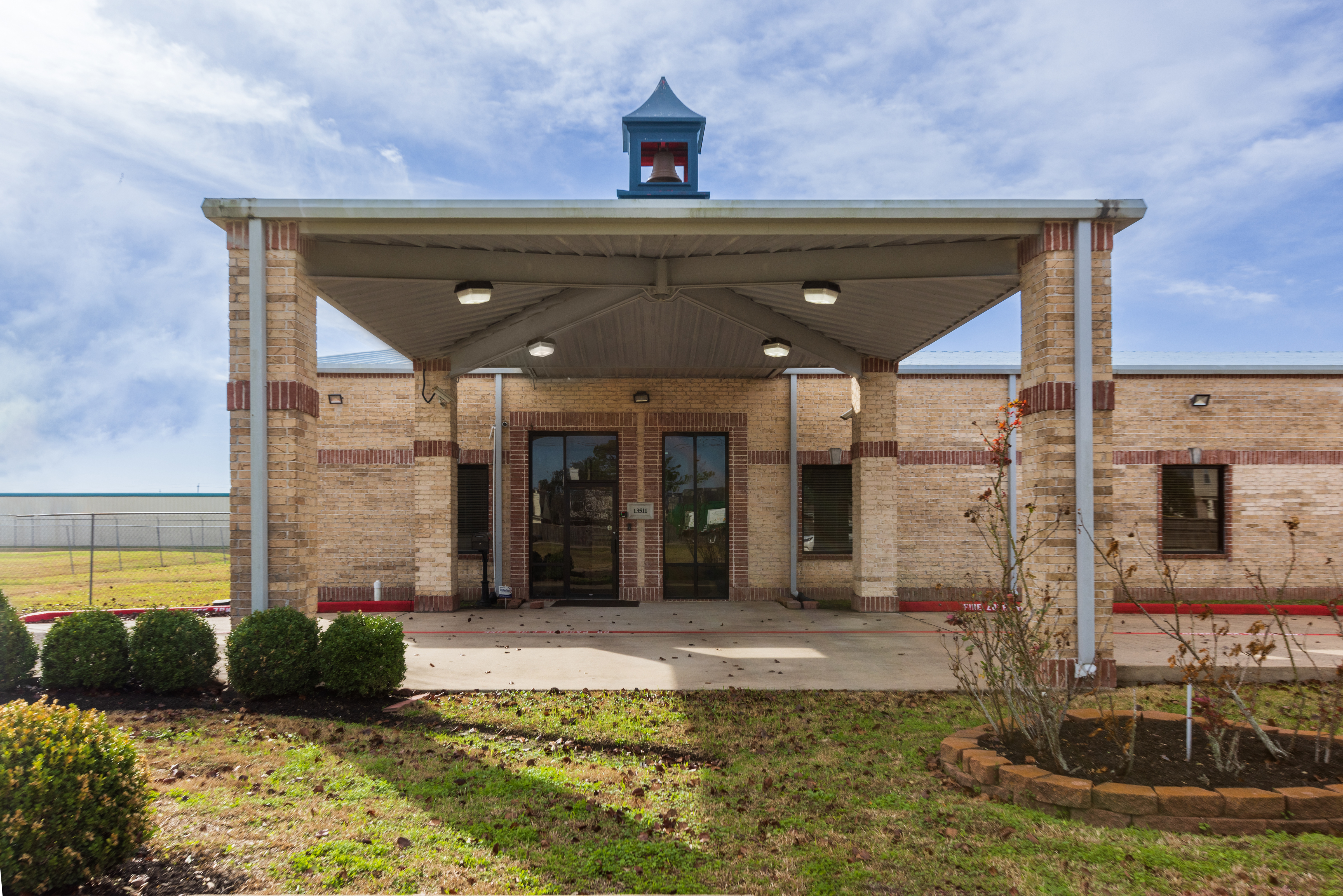 Village Tree Learning Community Logo