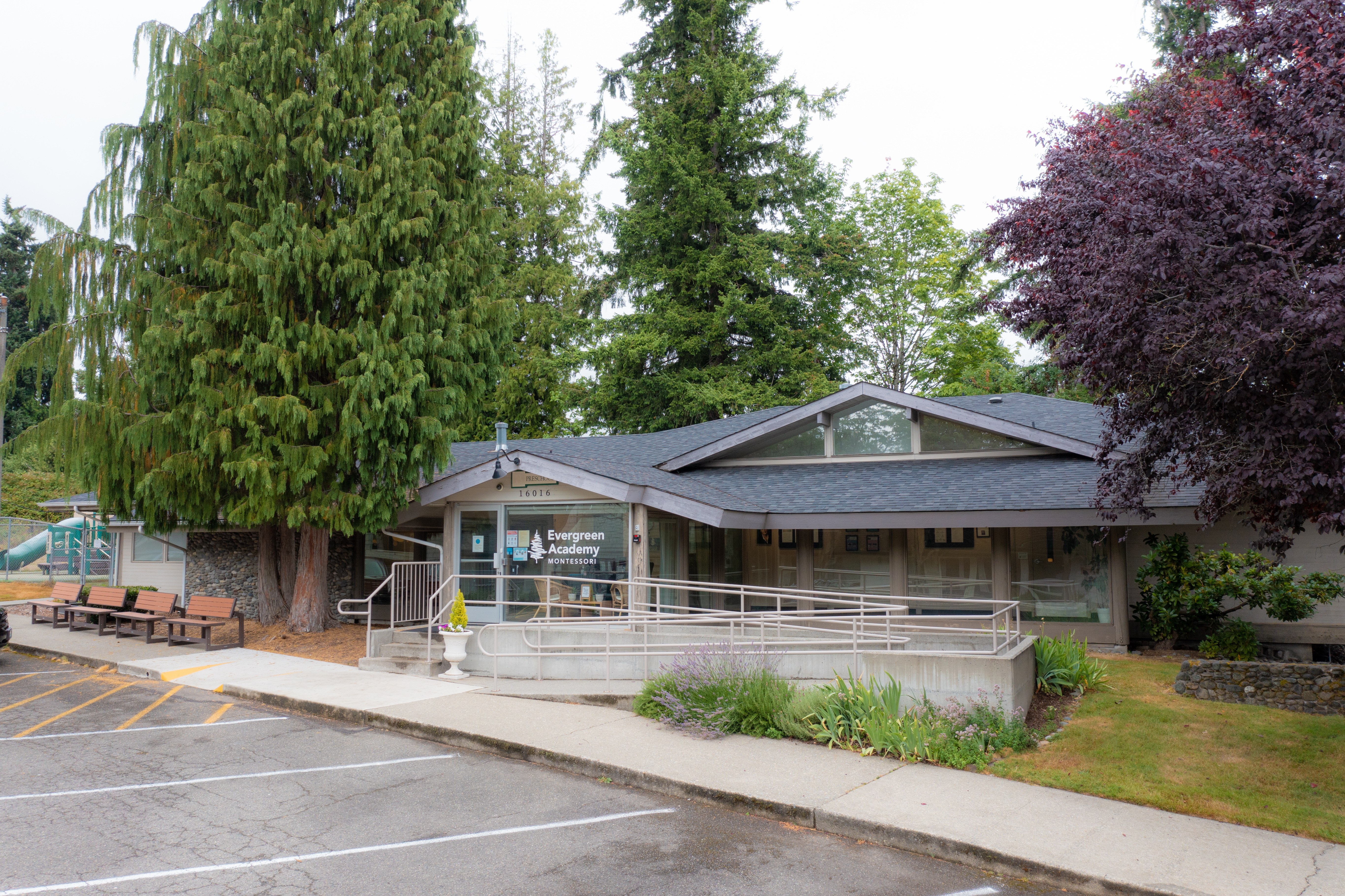 Evergreen Academy Montessori (Bothell) - Permanently Closed  Logo