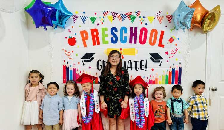 Kids Art Daycare  Logo