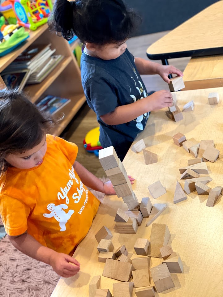 Mariposas Spanish Immersion Daycare Logo