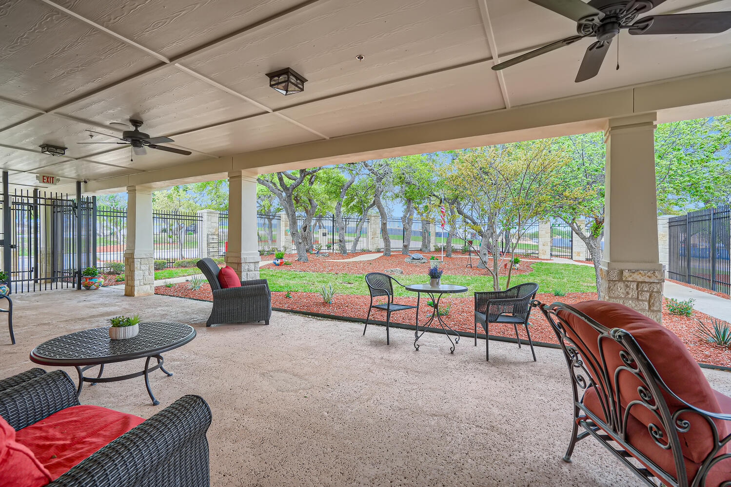 Photo gallery image - 0