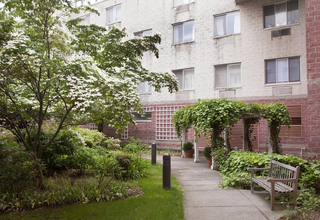 Photo gallery image - 0