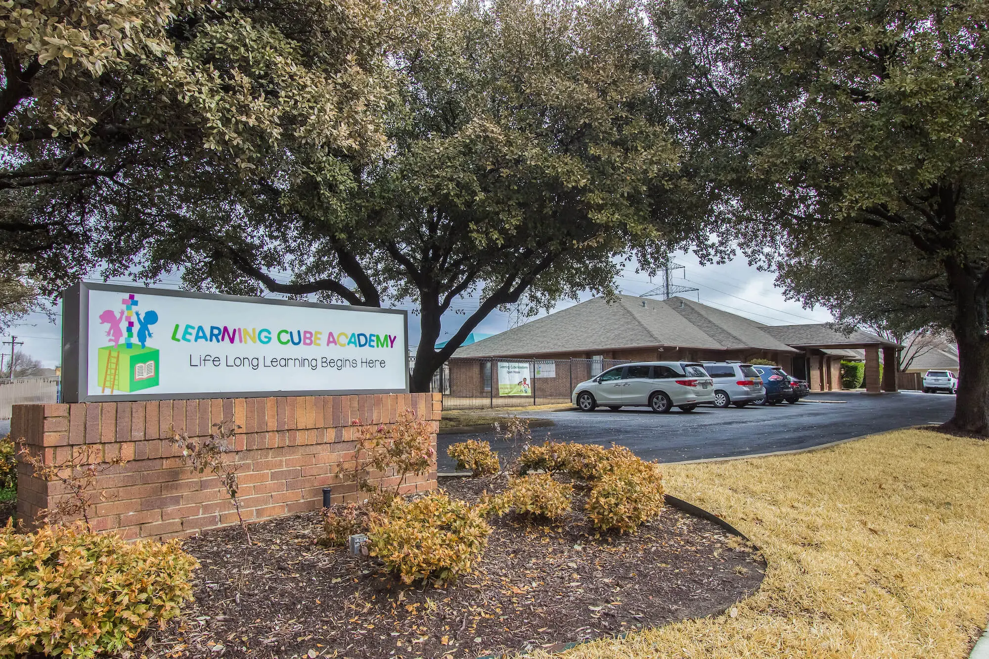 Learning Cube Academy Logo