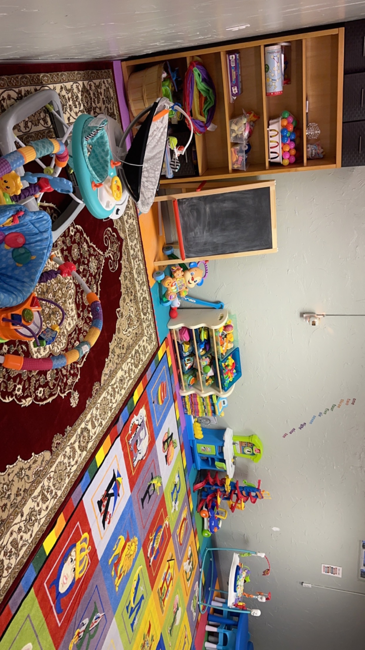 Joyful Home Daycare Logo