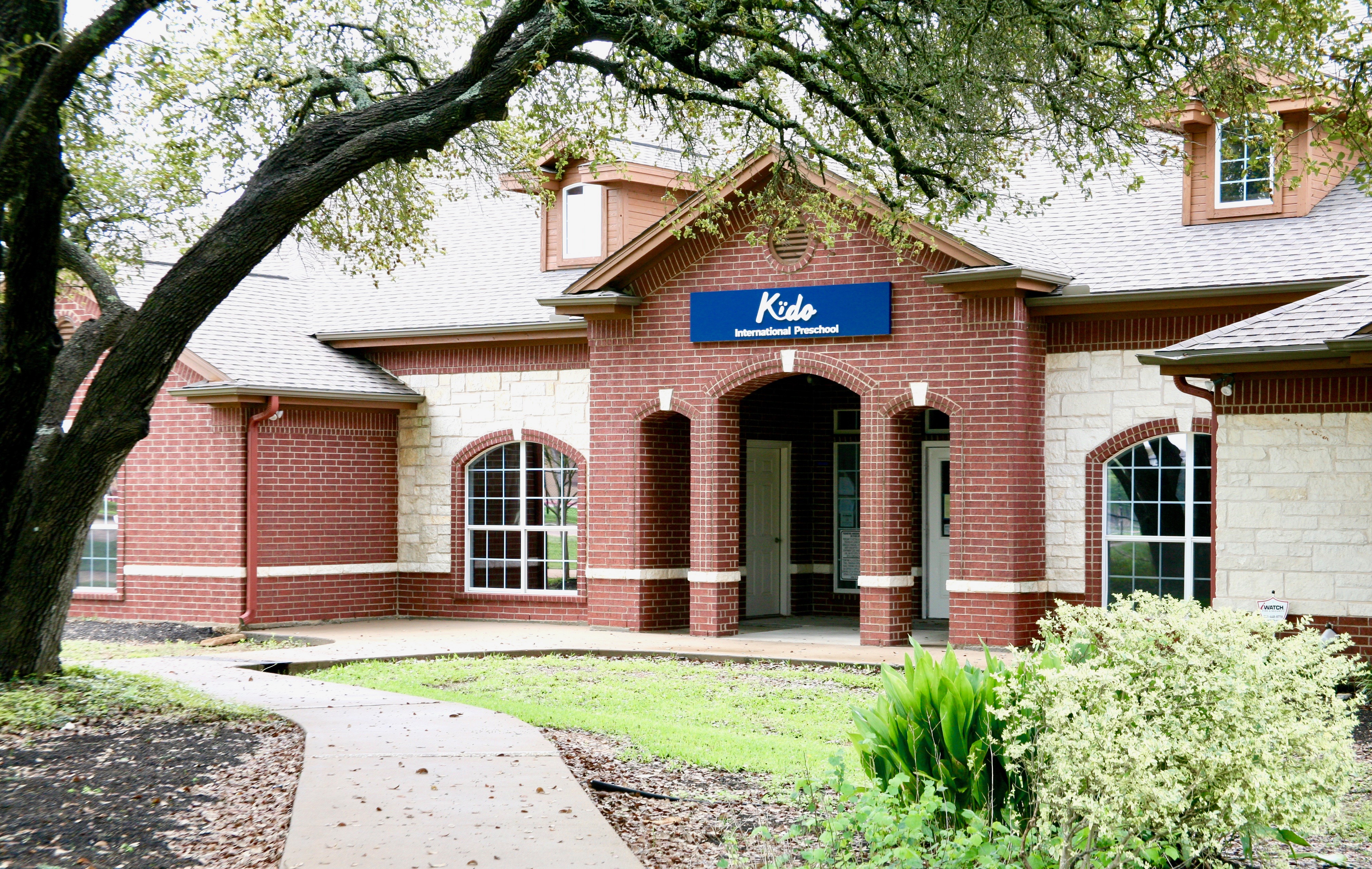 Kido River Place Preschool And Day Care Logo