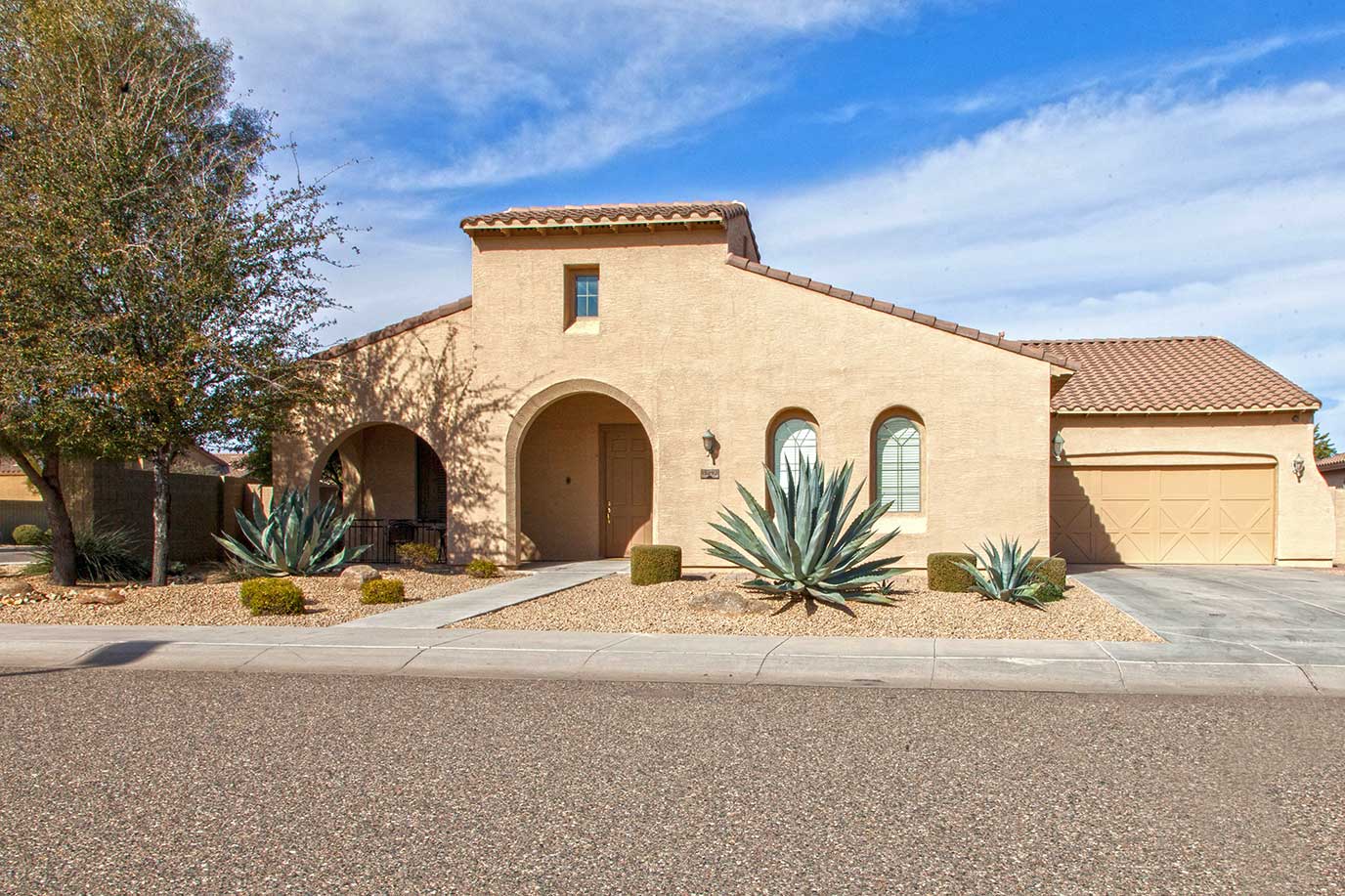 Photo gallery image - 0