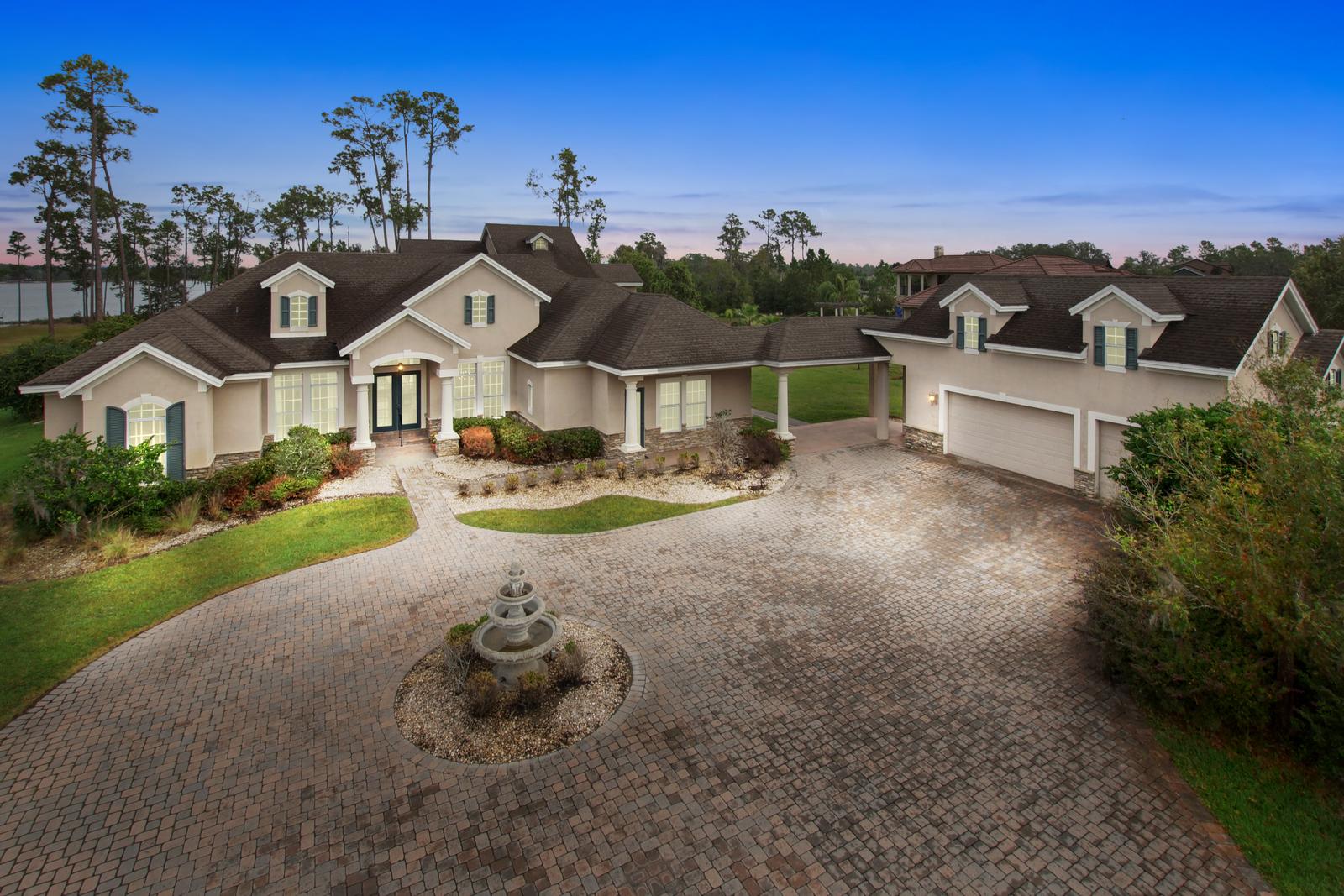 Photo gallery image - 0