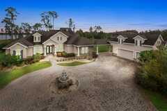 LAKE HENDON ESTATE ASSISTED LIVING's Photo