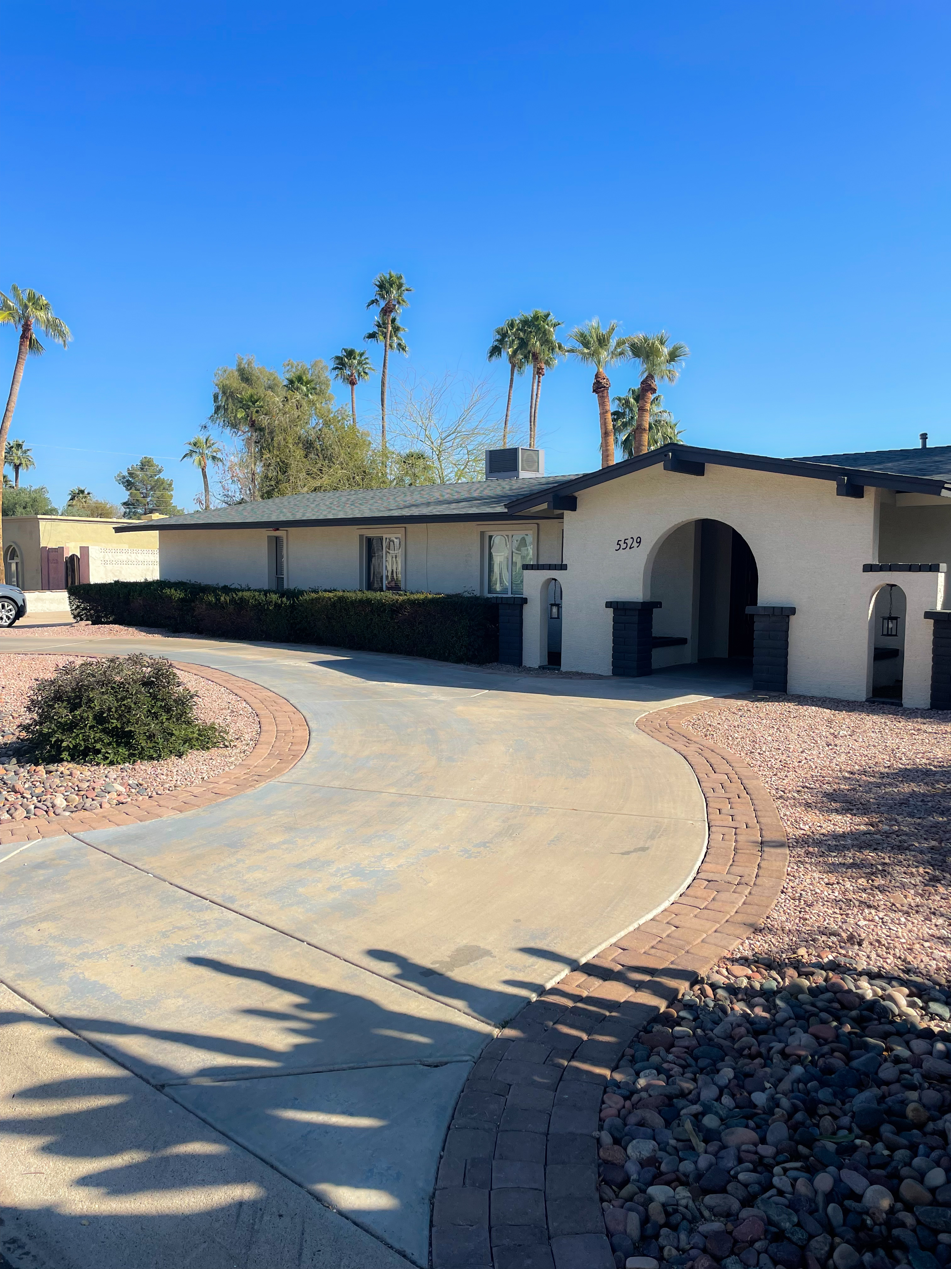 Photo gallery image - 0