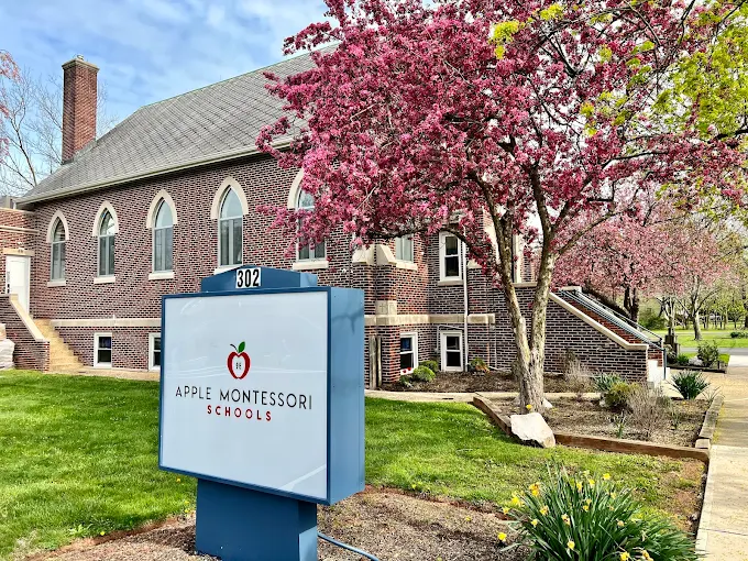 Apple Montessori Schools - Hillsborough Logo