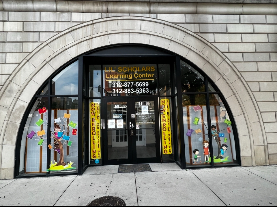 Lil' Scholars Learning Center Logo