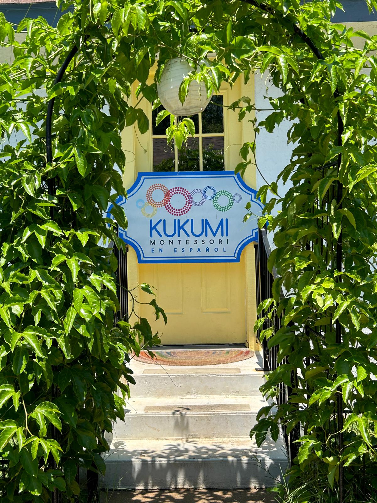 Kukumi Montessori Logo