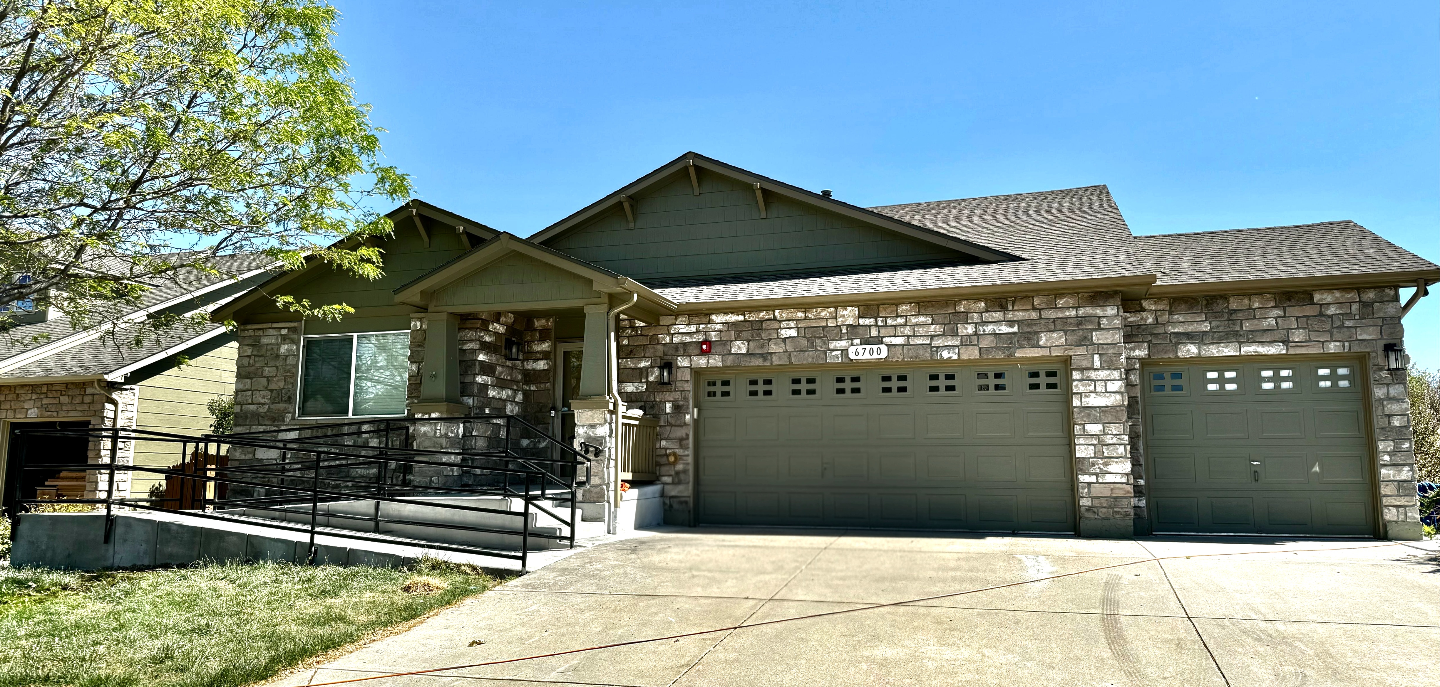 Photo gallery image - 0