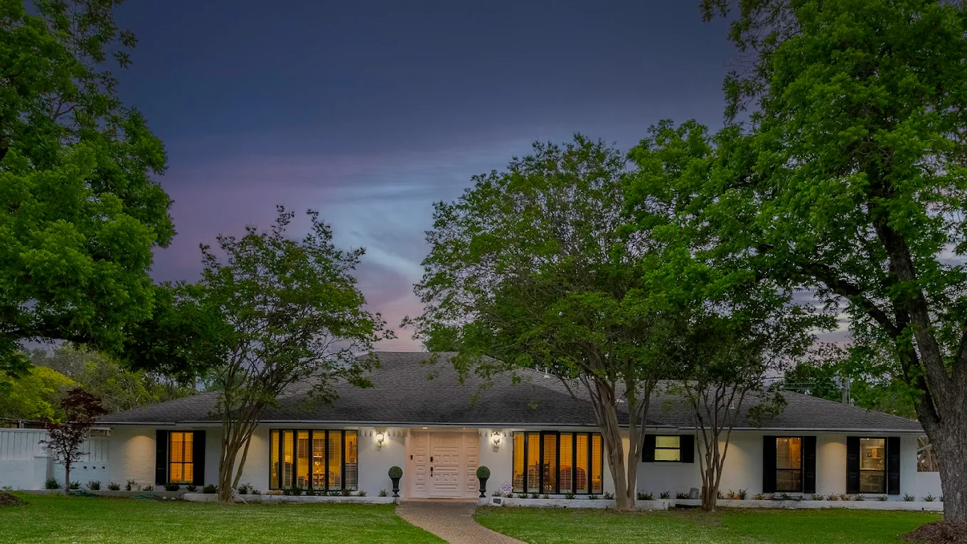 Photo gallery image - 0