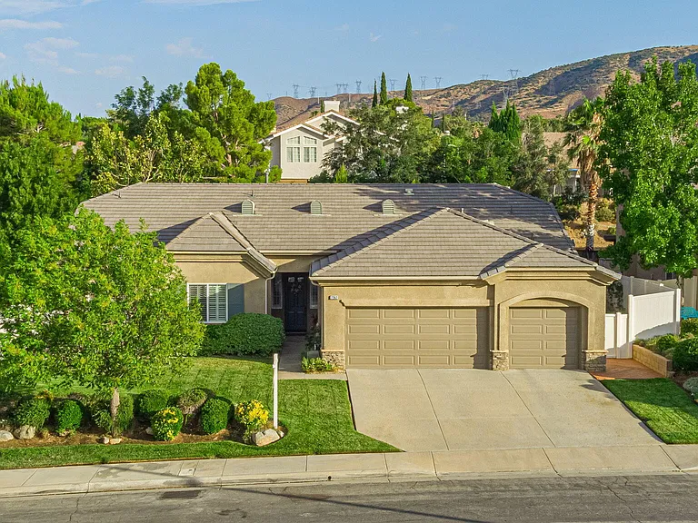 Photo gallery image - 0