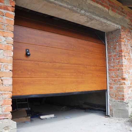 Top Rated Garage Door Technicians in Frisco