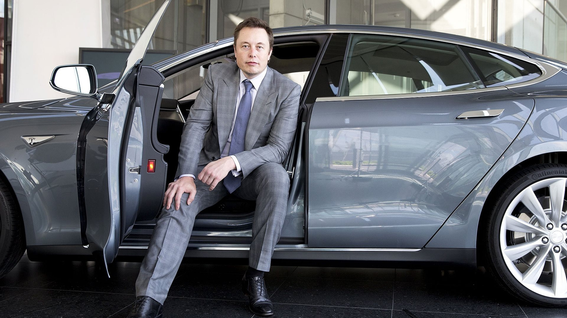 Elon Musk Achieves Historic $500 Billion Net Worth Milestone
