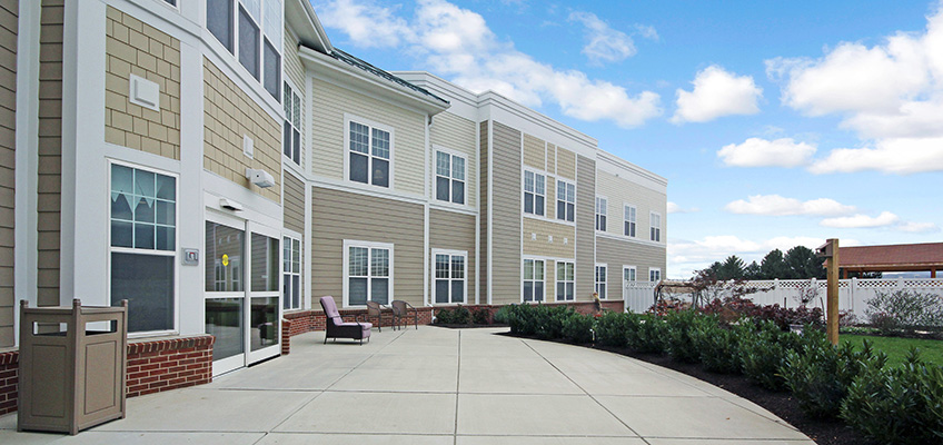 Montevue patio with views of the expansive lawns