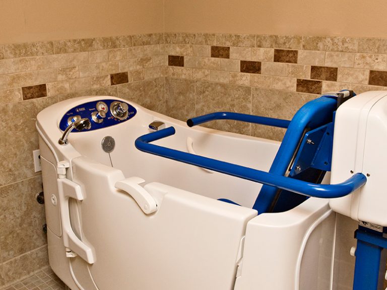 walk-in therapy bathtub - Heritage Rehabilitation Center