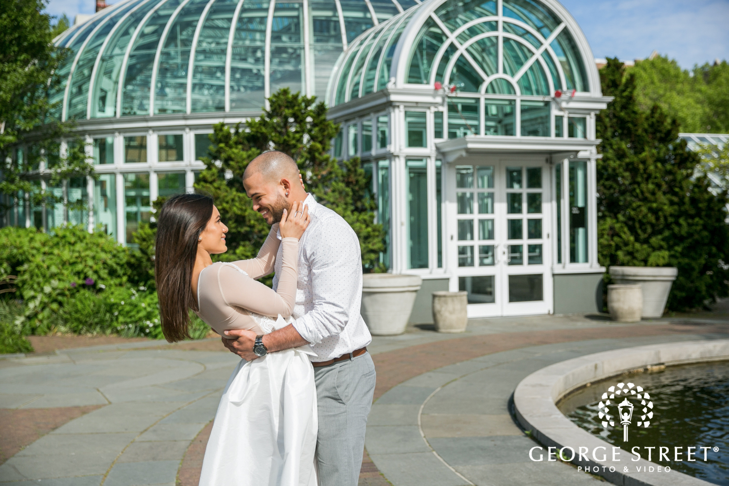 new york brooklyn botanical garden outdoor engagement portraits