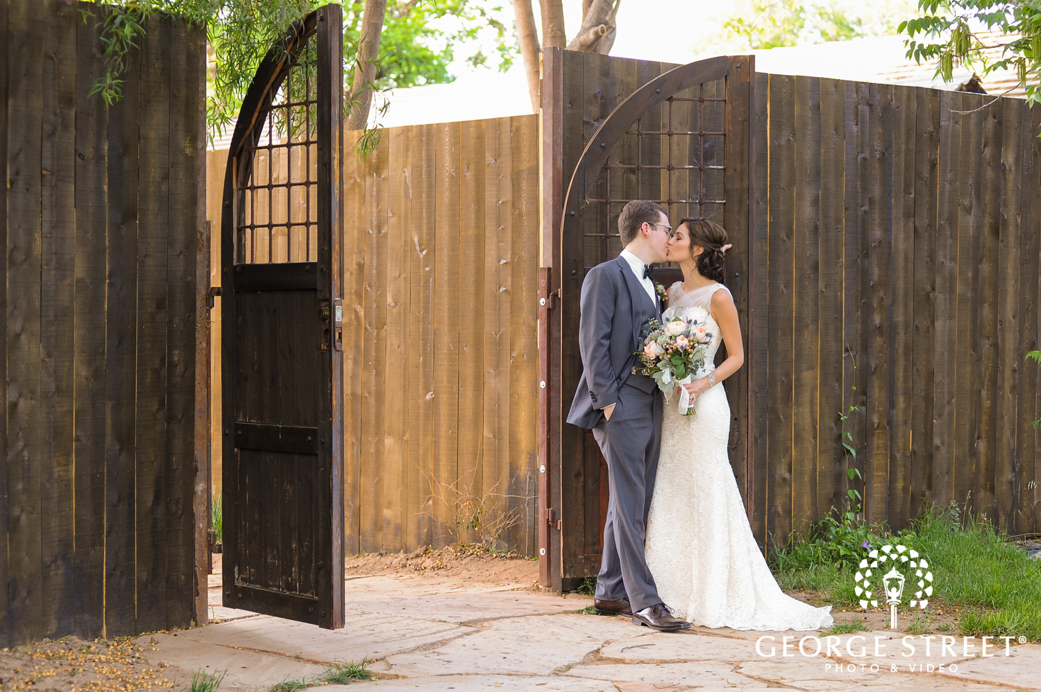 rustic timeless Phoenix wedding portraits