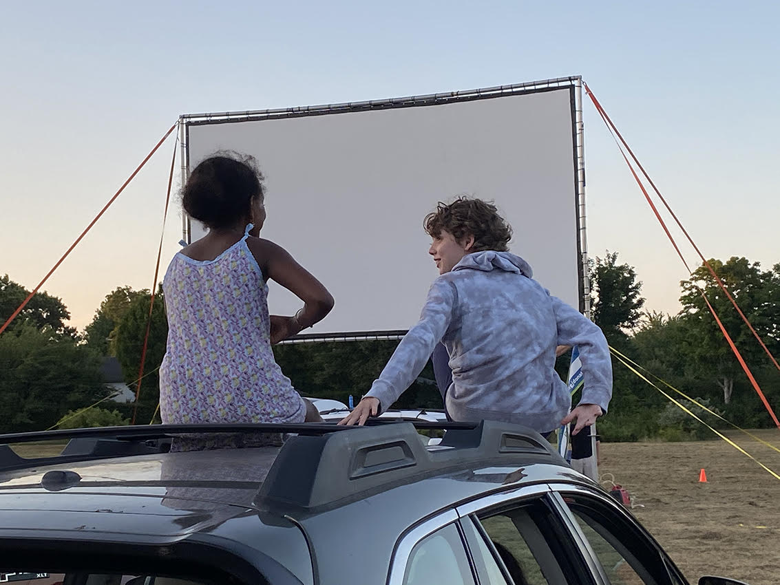 CASTMOVIES Powered By GiveSmart