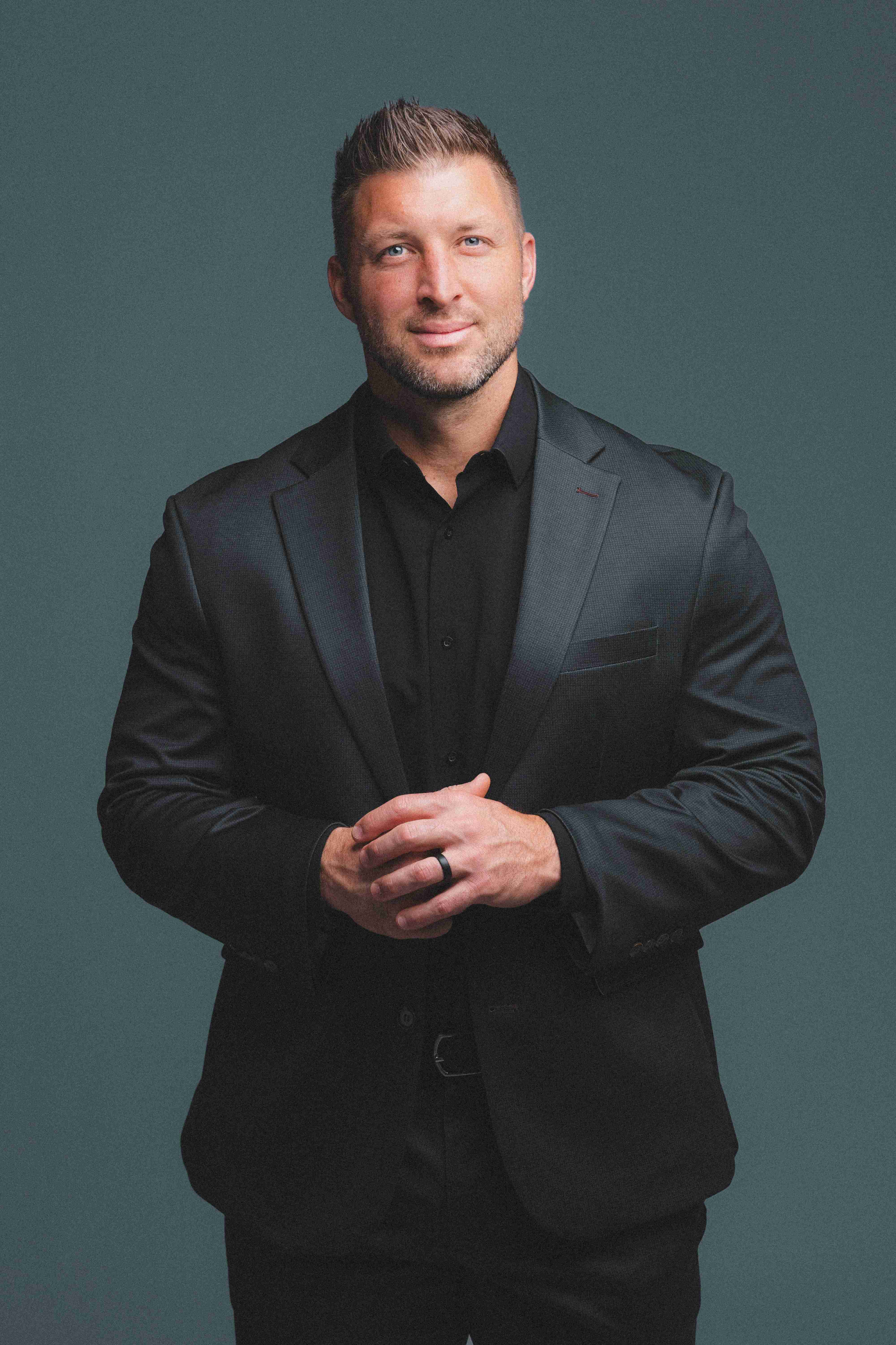 Tim Tebow Headshot Alt 1_Givesmart.jpg