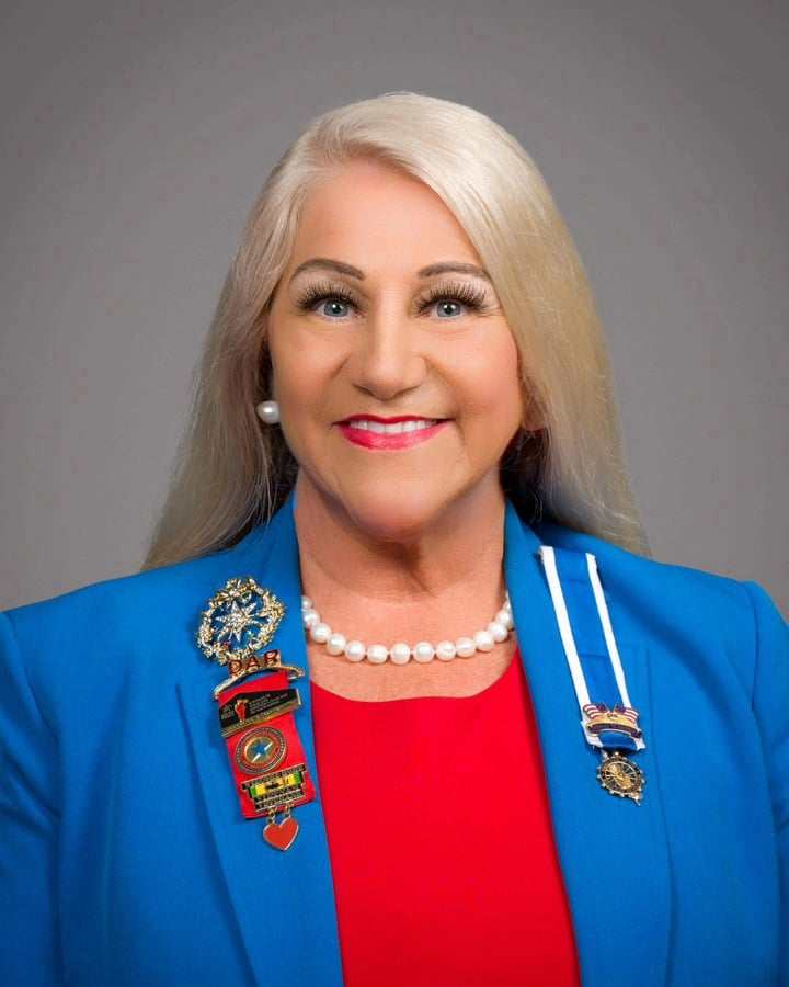 Jill Fewell photo.jpg