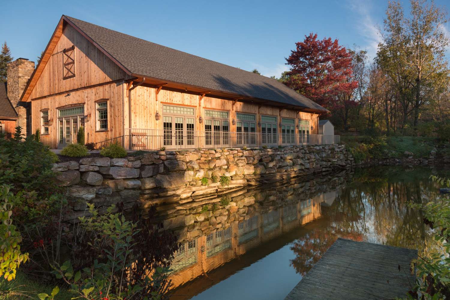Glasbern-Weddings-Barn-02_S20.jpg