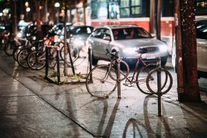 biking-at-night-schwabing