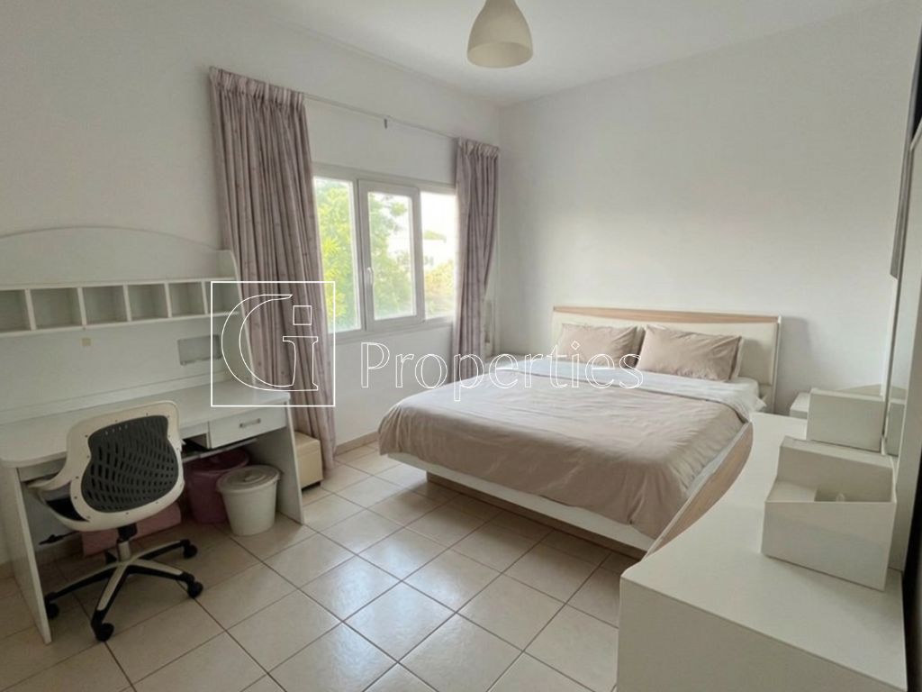 Upgraded | Private Pool | Vacant | Ready to Move - 16