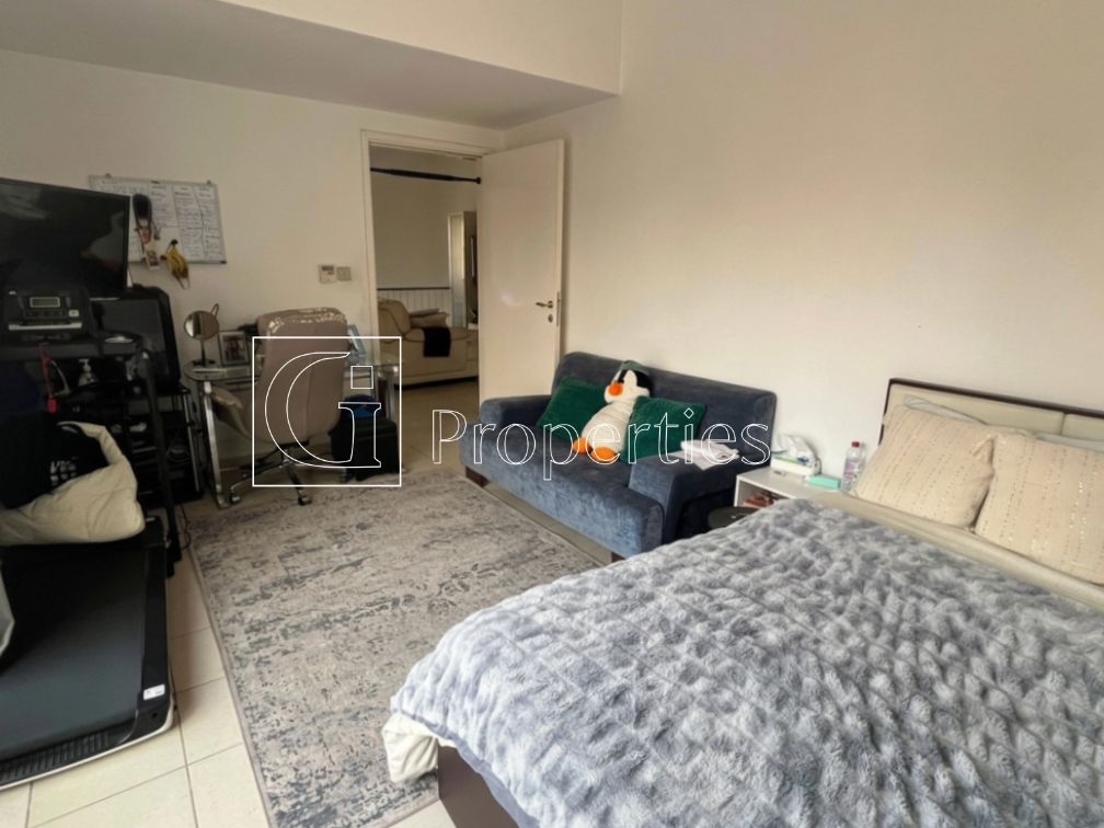 Upgraded | Private Pool | Vacant | Ready to Move - 19