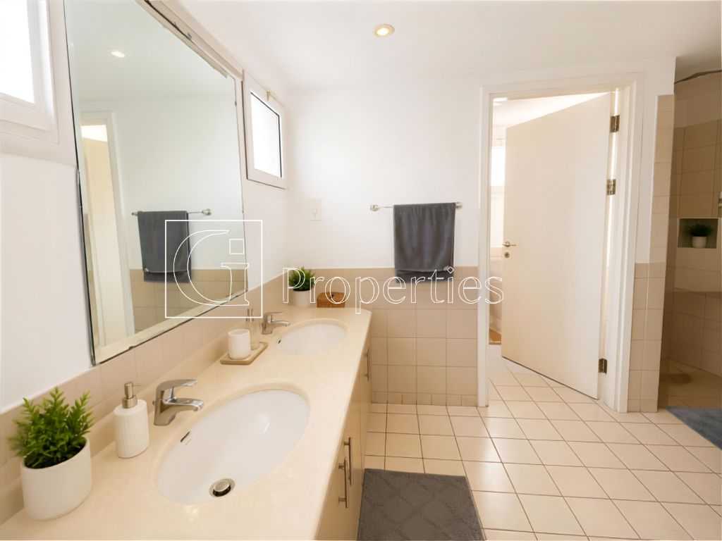 Upgraded | Private Pool | Vacant | Ready to Move - 20