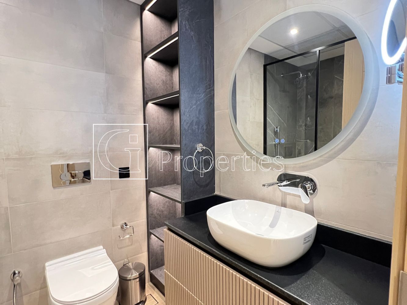 Brand New | Furnished | Prime Location | Options - 10