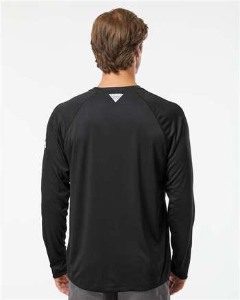 Photo de Men's PFG Terminal Tackle™ Long Sleeve T-Shirt - Columbia - Black/ Cool Grey - vue 4