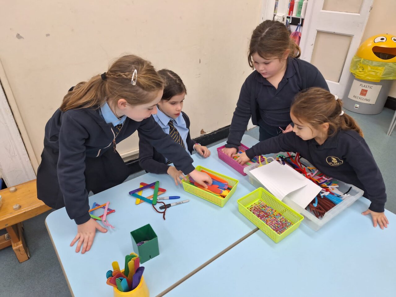 St. Paul's pupils learn about Hanukkah from Hebrew Primary School's