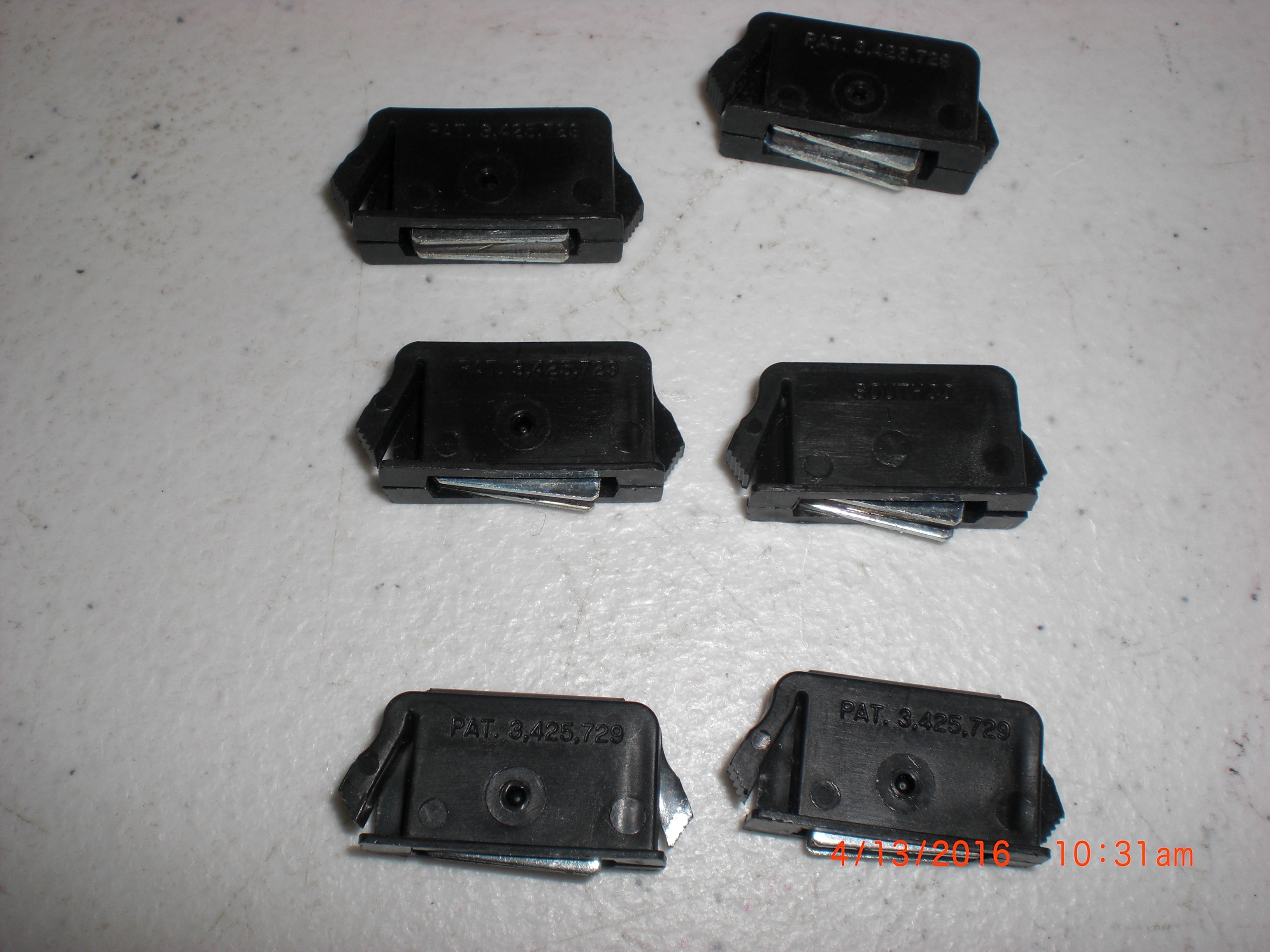 Hardware  PKG 6 MAGNETIC CATCH SNAP-IN STYLE 300 SERIES SOUTHCO 02-10-301-10