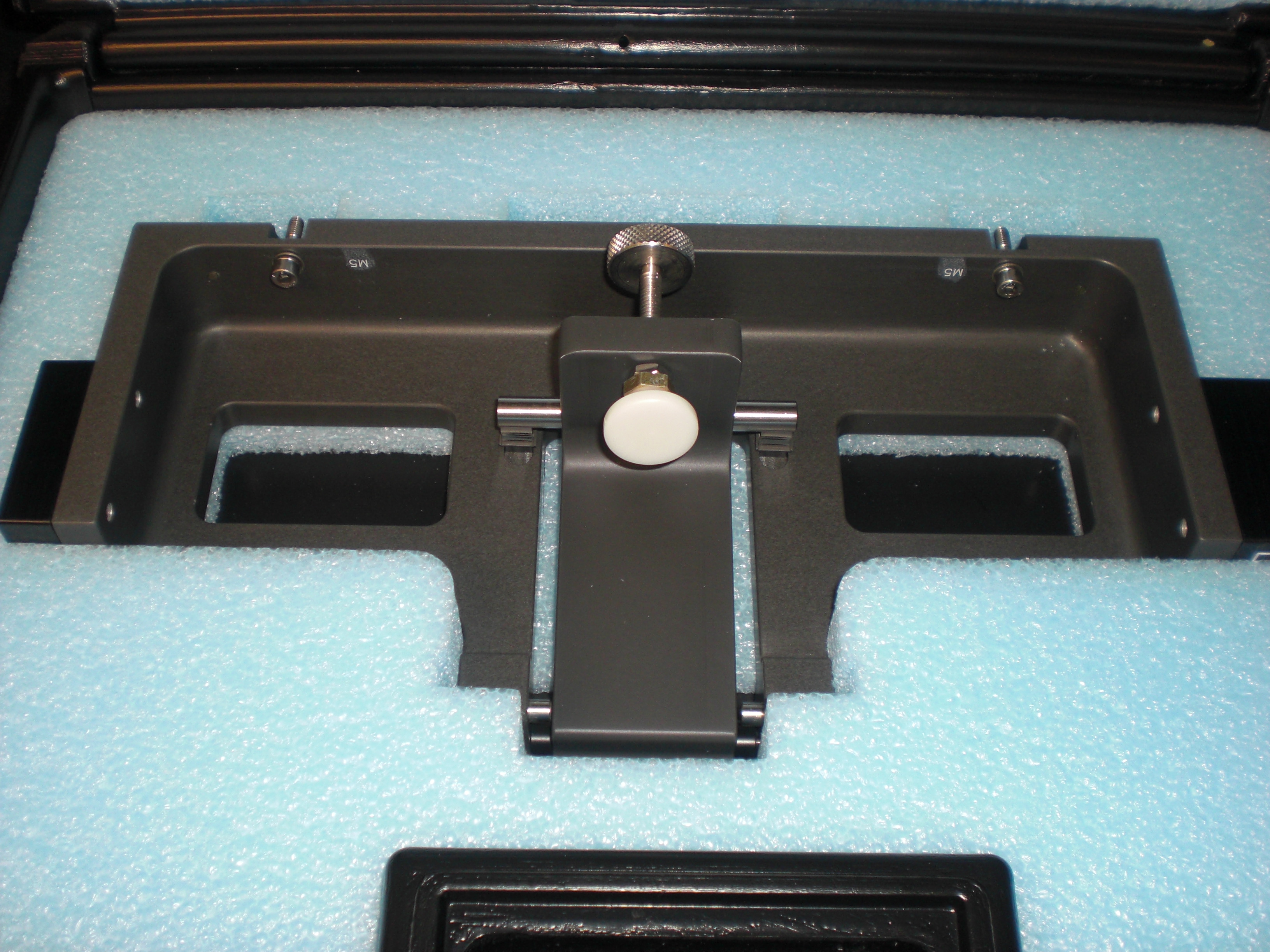OEM Part Applied Materails (AMAT) 0240-17585 KIT, TOOL AND CASE, PARALLELISM, VHP ROBOT 300mm Producer SE 